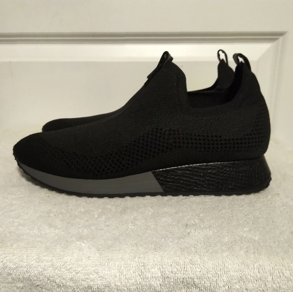 BareTraps Posture Black Knit Slip-On Sneakers